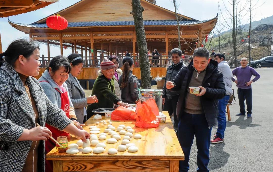 湖(hú)南(nán)旅遊開(kāi)發公司,懷化(huà)旅遊開(kāi)發公司,懷化(huà)峽谷探幽,懷化(huà)石林(lín)花(huā)山(shān)植物(wù)園